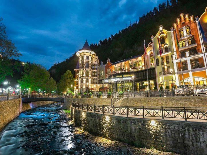 Apart-Otel Nino Borjomi Bagian luar foto